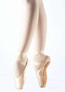 Gaynor Minden Sleek Fit Extraflex Shank Pointe Shoe - Pink -Dance Clothing Store gmcls pink main 1t 50065.1678927858